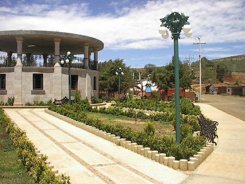 Fotografa de El Carmen, Municipio de Huiramba, Michoacn.